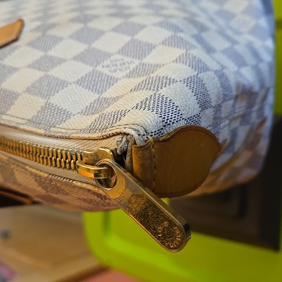 Louis Vuitton Damier Azure Saleya MM Tote - Picture 4 of 12